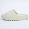 Novas Chinelas de Segunda Geração para Casais para Primavera e Verão, Chinelos para Mulheres e Homens, Boca de Peixe Serrilhada Coco Kanye Yezzy Sandálias Populares