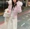 Chaqueta de Algodón de Invierno 2026 para Mujer Nuevo Estilo Coreano Conjunto Chaqueta Pequeña de Algodón Petite Chaqueta Corta de Algodón con Cuello Grande de Piel Ropa de Abrigo Superior