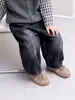 Jeans Sueltos para Niños de Primavera y Otoño Estilo Coreano Pantalones Casuales Lisos Elegantes para Niños Pantalones de Bebé Modernos Comercio Exterior