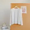 Camisa fina elástica de lyocell con cuello redondo y manga larga para protección solar, estilo coreano, ligera, adecuada para primavera y otoño, top de capa interior, camiseta para mujer