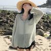 Camisa de verano nueva moda informal para vacaciones en la playa de color sólido suelta y delgada con protección solar para mujer
