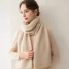 Chal de punto suave y cómodo, bufanda de cachemira, versátil tanto para otoño como para invierno, de corte holgado, prenda exterior multifuncional con mangas, y se puede llevar como bufanda para el cuello