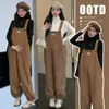 Moda Gestante 2025 Outono e Inverno Novo Estilo Forrado com Lã de Carneiro Espessado Macacão Pequeno Redutor de Idade Conjunto de Camisa Base Tendência