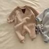 Mono de Felpa con Forro de Lana y Doble Capa Engrosada para Bebé, Estilo Coreano, Bordado de Oso, Cálido y Cortavientos para Uso en Exteriores, Otoño e Invierno
