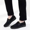 Zapatos de Tela Old Beijing Estilo Nuevo 2026 para Hombre, Transpirables de Primavera Antideslizantes de Suela Blanda Slip-On Casuales para Padres de Mediana Edad y Mayores