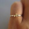 Wish venta caliente nuevo anillo de abeja femenino europeo y americano fresco chapado 925 plata color oro anillo de separación