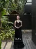 Ls Nueva MarcaEtiqueta Negra Minimalista Marca Grande Vestido de Tirantes de Moda Minimalista Escote en V Primavera Temprana 30519 #