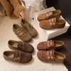 Zapatos versátiles de alta gama para mujer 2026 con plataforma interior, nuevo estilo de moda de otoño, zapatos casuales de doble uso con tacón, estilo popular