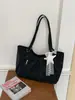 Bolsa tote plissada de nicho estilo coreano para mulheres, novo modelo de verão 2026, bolsa de grande capacidade para estudantes universitários, bolsa de ombro para o dia a dia