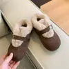 Cubierta de talón más felpa invierno 2026 zapatos de algodón para mujer aumento de altura interior zapatos cálidos boca de luna velcro mágico zapatos de algodón estilo nuevo