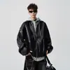 Chaqueta con Capucha de Cuero Sintético Falsa de Dos Piezas para Hombre 2026 Nueva Marca de Moda Holgada Casual Elegante Versátil Ropa de Hombre