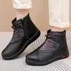 Zapatos de tela del viejo Pekín estilo invierno para mujer, zapatos de algodón para madre, impermeables, antideslizantes, zapatos de algodón para mujer, botines de algodón de moda para mujeres de mediana edad y mayores, talla grande