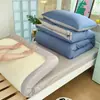 Juego de ropa de cama individual de tres piezas para dormitorio universitario de algodón, completo con edredón, relleno de edredón, funda de edredón de algodón puro y juego de sábanas de seis piezas