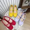 Sapatos Mary Jane estilo francês para mulheres, nova coleção outono 2026, perfeitos com vestidos, sapatilhas de bico fino, sapatos de noite modernos e delicados