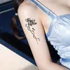 Mariposa y Flor Danza Semi-Permanente Impermeable y a Prueba de Sudor Larga Duración Alta Gama Textura Femenina Artificial De Buena Apariencia Tatuaje Masculino Pegatina de Tatuaje Herbal