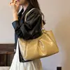 Bolsa tote retrô de cor sólida estilo faculdade coreana, nova moda outono 2026, grande capacidade, simples, versátil, bolsa de ombro