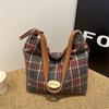 Bolsa de Ombro Xadrez Literária Retrô para Mulheres 2025 Nova Moda Estampa Estilo Étnico Bolsa de Ombro Versátil para Trabalho Roupa