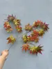 Folhas de Bordo Vermelho, Folhas de Bordo Garra de Galinha, Folhas de Ginkgo, Folhas de Sicômoro, Folhas de Bordo de Cinco Pontas, Galhos de Tília, Folhas Plásticas Falsas