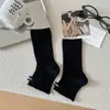 Calcetines de Moda con Parche de Letra para Mujer, Calcetines Rayados Sin Pie Simples y Versátiles, Calcetines Largos Arrugados Estilo Coreano Ins Adelgazantes
