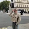 2026 Ropa de Trabajo Holgada Transversal Europea y Americana Hombro Caído Diseño de Tirante Pequeña Casual Versátil Primavera y Otoño Cortavientos Corto Pieza Única