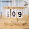 Calendario de Madera Moderno de Hojas Giratorias para Escritorio Colgante Dormitorio Estudio Oficina Decoración de Escritorio Accesorios para Fotos Calendario Perpetuo