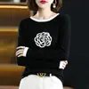 Camiseta de punto jacquard romántica nueva de primavera para mujer, top elegante de manga corta con bloques de color, nuevo color de camelia