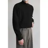 Suéter pullover minimalista retrô estilo japonês moderno com gola alta parcial, corte solto, top casual versátil, camada base quente e macia