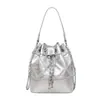 Bolsa Saco Fashionável Estilo Chanel para Mulheres, Versão Coreana, Bolsa Transversal Simples e Versátil, Bolsa Feminina Tendência de Nicho para o Verão 2025