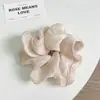 Goma para el pelo scrunchie de gasa perlada estilo coreano suave con un tacto de alta gama, accesorio para el pelo tipo coleta de satén de lujo ligero