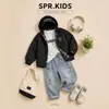 Conjunto de outono estilo coreano para meninos: jaqueta com capuz combinada com jeans, conjunto de duas peças simples e versátil para crianças