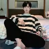 Pijama masculino de outono e inverno, manga longa, perna longa, estilo cardigã, adequado para primavera e outono, novo design para homens jovens e de meia-idade, estilo outono e inverno, pode ser usado como roupa de exterior