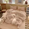 Ins Conjunto de cama de quatro peças em lã de cordeiro estilo coreano e veludo de leite, capa de edredom espessa de inverno, lençol de cama, lençol com elástico, conjunto de três peças em veludo coral 4