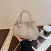 Bolsas Pequenas Populares para Mulheres neste Ano no Outono e Inverno 2025 Nova Bolsa Transversal Retrô Fosca Casual Bolsa Carteiro Bolsa Balde