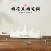 Venta al por mayor Cerámica Jingdezhen Flor de Ciruelo Wuzhishan Montaña de la Pluma Cuatro Tesoros del Estudio Poner Pincel Azul y Flor Montaña de la Pluma para el Estudio