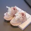 Zapatos Casuales para Niñas 2026 Primavera y Otoño Nuevas Zapatillas de Princesa para Niños con Mariposa de Pedrería Zapatos de Bebé Zapatos de Papá para Niñas