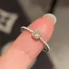 Anel Rosa Doce de Açúcar Moda Feminina Luxo Leve Toque de Alto Padrão Anel Empilhável Ajustável Novo Anel de Dedo com Zircônia