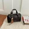 Bolso de Mano de Mujer de Alta Gama Nuevo Invierno 2029 Bolso Cruzado de Moda Tendencia Cuero PU Bolso de Hombro Vintage