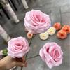 Flores Artificiales para Boda Transfronteriza Rosas Corazón de 3 Cabezas Decoración de Arreglo Floral de Color Otoñal Materiales de Flores Falsas