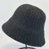 Nuevo Gorro de Punto con Patrón de Cáñamo Clásico para Mujer con Circunferencia de Cabeza Grande, Gorro de Pescador con Protección para los Oídos, Cálido y Versátil, Gorro de Pescador Pequeño que Muestra la Cara