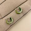 Pendientes Geométricos Verdes con Esmalte Floral Estilo Primavera y Verano 2025 Pendientes de Estilo Fresco Sentido de Diseño Simple Hebilla de Oreja