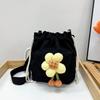 Bolso Bandolera con Cordón de Flores de Diseño Personalizado para Mujer 2024 Estilo Occidental Lienzo Alto Valor de Color Bolso de Hombro Pequeño Estilo Fresco Bolso Tipo Cubo
