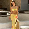Novo conjunto de três peças de vestido longo com estampa de biquíni estilo resort europeu e americano, justo, fresco e chique, com alças no pescoço