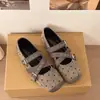 Sapatilhas retrô de bolinhas com bico fino e tiras frontais cruzadas, sapatos Mary Jane versáteis de bico quadrado femininos outono 2026
