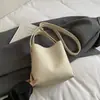 Bolso Minimalista de Alta Apariencia para Mujer Otoño e Invierno 2025 Nuevo Bolso Cruzado de Cubo Informal de Moda para Viajar Bolso de Hombro de Gran Capacidad