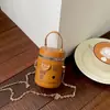 Bolsa Cubo Nueva Otoño 2026 Tacto de Alta Gama Bolsa Cilíndrica Bolso de Mano con Estampado Bolso Bandolera Versátil al por Mayor Bolso de Mujer