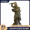 Esculturas de samurais em estilo europeu são exportadas e personalizadas usando pedra artificial. Esculturas de guerreiros estilo europeu podem ser usadas para decoração de jardins e trilhas