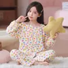 Los pijamas populares de este año para niñas son de algodón nube para primavera y otoño, de manga larga, dos piezas, para casa, para niñas pequeñas.