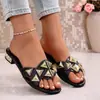Verão Comércio Exterior Moda Artesanato Chinelos Femininos Venda Direta da Fábrica Sapatos Femininos de Solado Plano Novo Estilo Atacado Chinelos Femininos