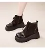 Botas Martin de Aumento de Altura Emagrecedoras Mais Vendidas Femininas 2026 Novo Outono Inverno Bico Redondo Faz os Pés Parecerem Menores Estilo Britânico Botas de Cano Curto com Solado Grosso Femininas