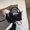 Novo Modelo 2024 Bolsa Dumpling Multicor em Tecido Oxford, Bolsa de Mão Patchwork de Dragão, Bolsa de Ombro e Transversal Transfronteiriça de Nicho